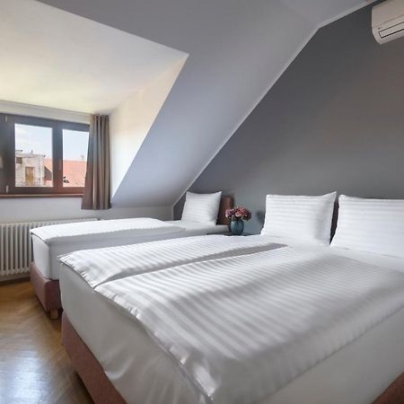 Bohemian Dreams Apartments And Suites Praha Eksteriør bilde
